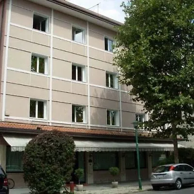 Hotell Vienna 3*