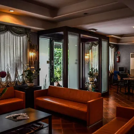 Vienna Hotell 3*