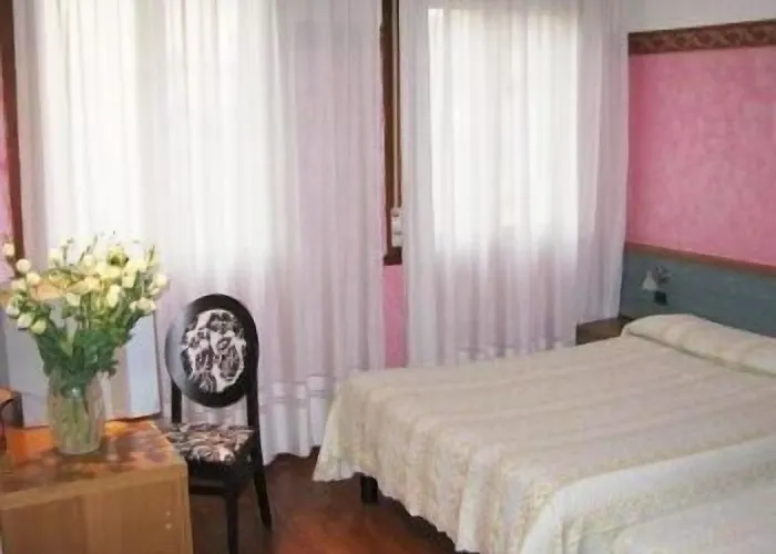 Vienna Hotel Marghera