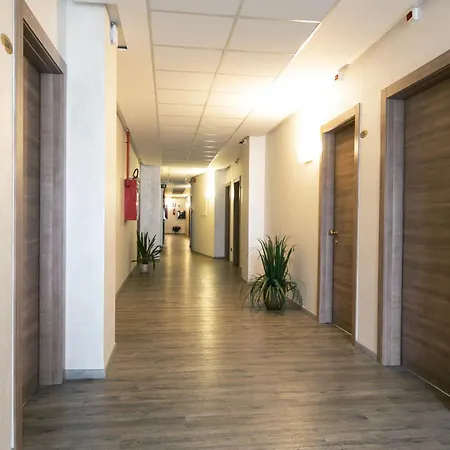 Vienna Hotel 3*