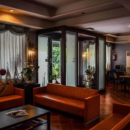 Vienna Hotel 3*
