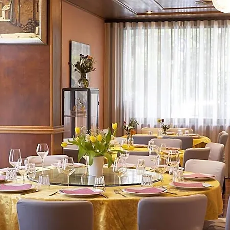 Hotell Vienna 3*